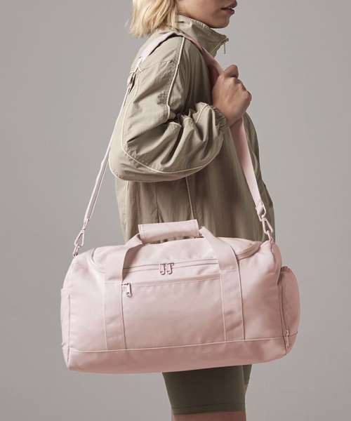 Small training holdall