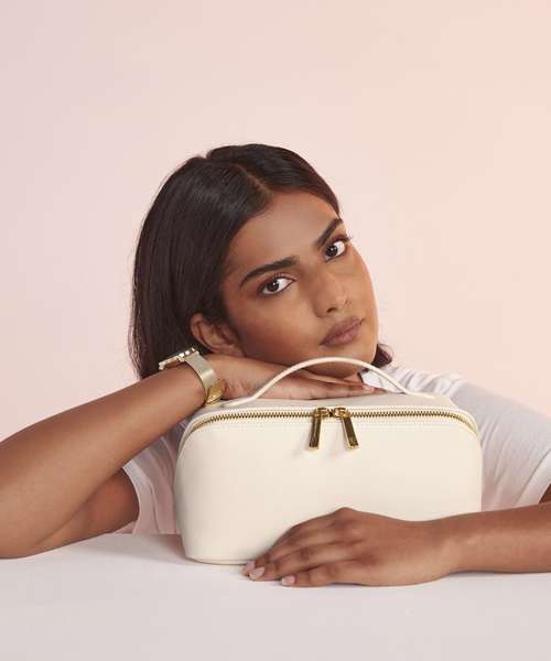 Boutique open flat accessory case